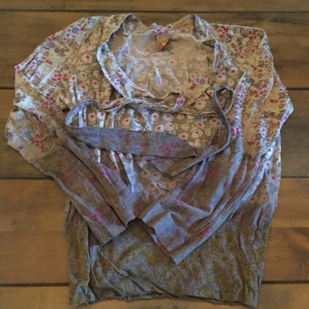 Anthropologie Vintage Liberty Print Tie Neck Defined waist Boho Top! - Picture 10 of 10